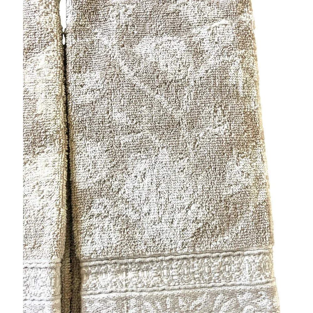 Sonoma Hand Towels Quinn Collection Good for Life French Country Set of 2